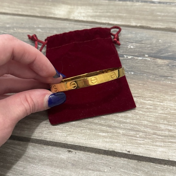 Jewelry - Bracelet with screw enclosure (comes with screwdriver)